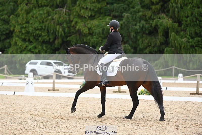 230813-175528-08778 - Cls 14 Medium Silver 16.45 to End