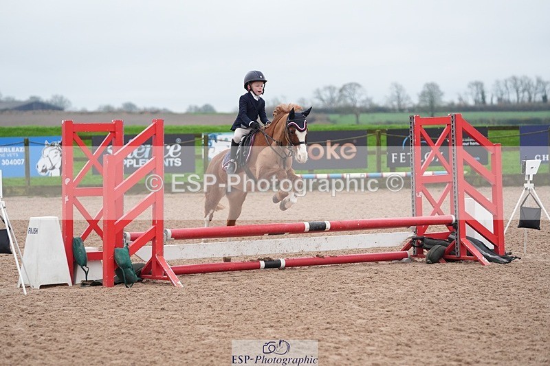 251116-095444-01449 - Cls 18 Clear Round 50cm