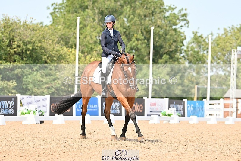 250816-134702-04760 - 117-Sophie.HawkeENORMOUSE