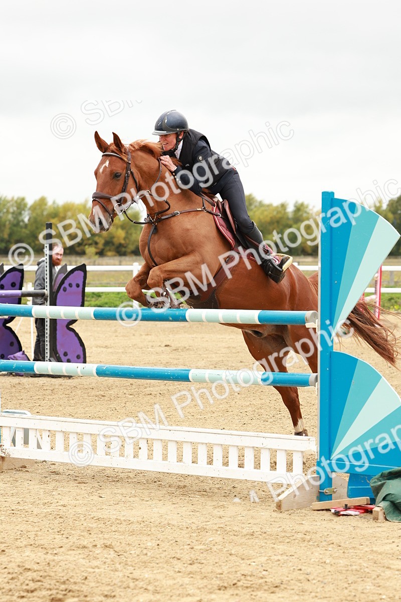 1I0A7952 - Class 5 - Senior Foxhunter 1.20m