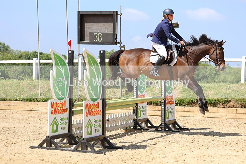 3E7A9628 - Class 8: Senior 80cm