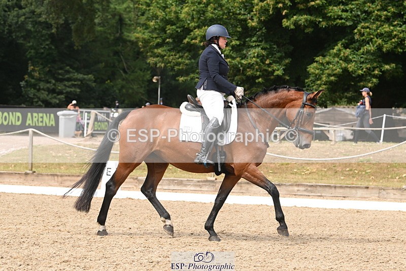 250719A-104915-04038 - 134-Carly.Moore-Taylors.Park.De'.Debutant