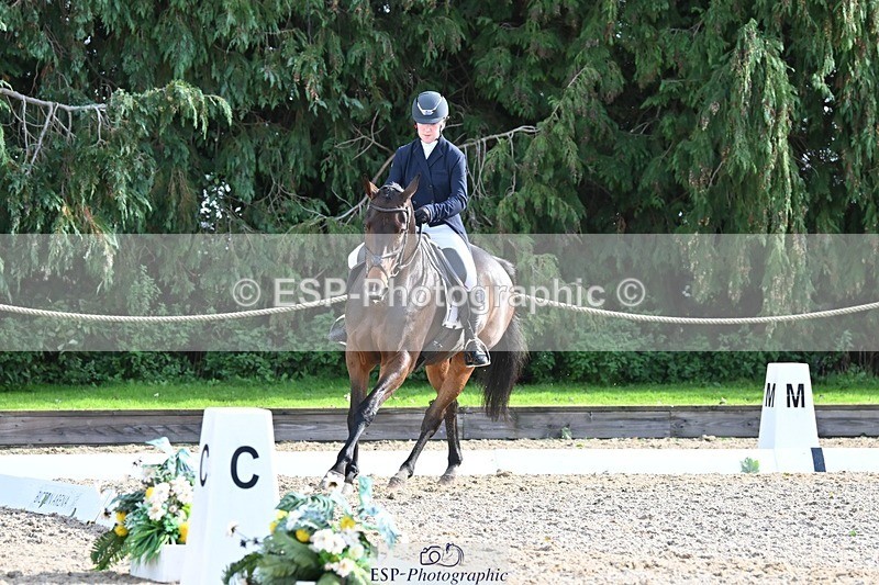 231019-124555-03199 - 117-DERG.FASCINATION-Frederica.Finch-DR