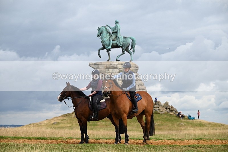 DSC_4450 - Time at Statue 09:50 to 11:09