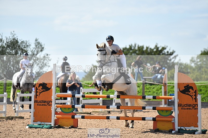 230903A-133248-04817 - Cls 15B U21 Intro 1m