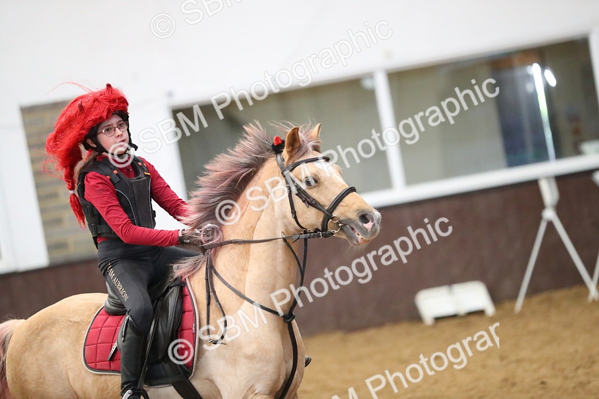 SBM_001196 - Class 3 - Horse & Hound