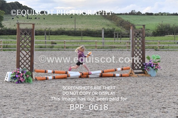 BPP_0618 - HOBBY HORSE SHOWJUMPING CLASSES