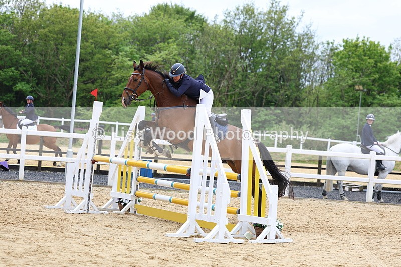 3E7A6318 - Class 4: Senior British Novice/90cm open