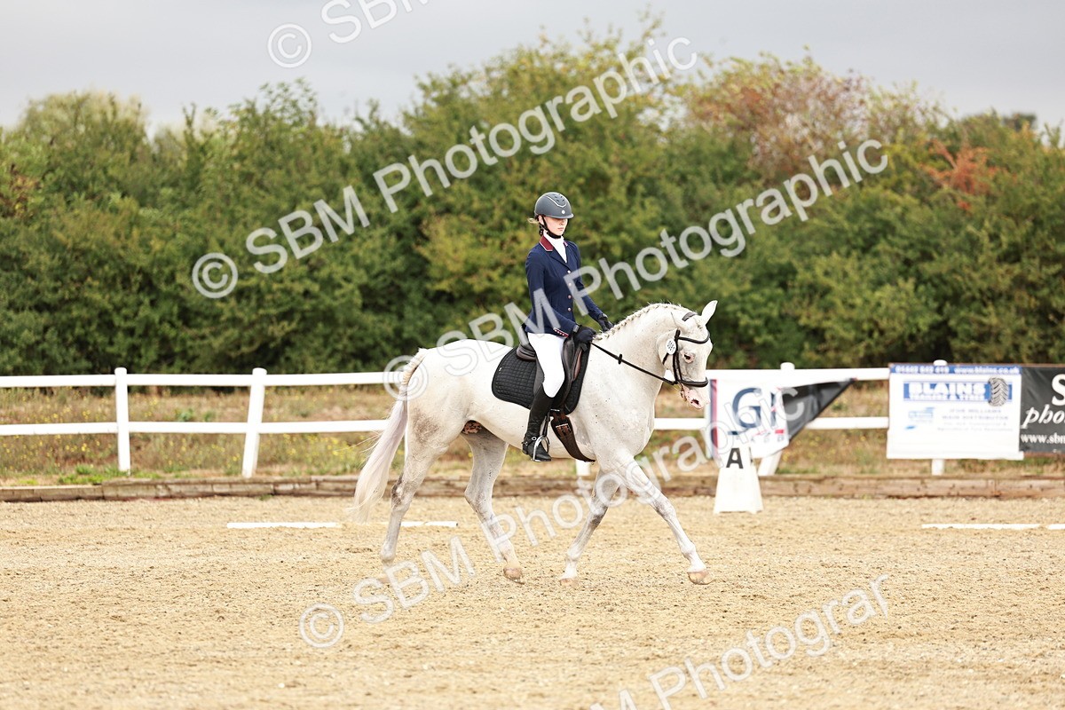SBM_001825 - Class 8-11 - N2 E1 Warm Up - 12.27-12.59
