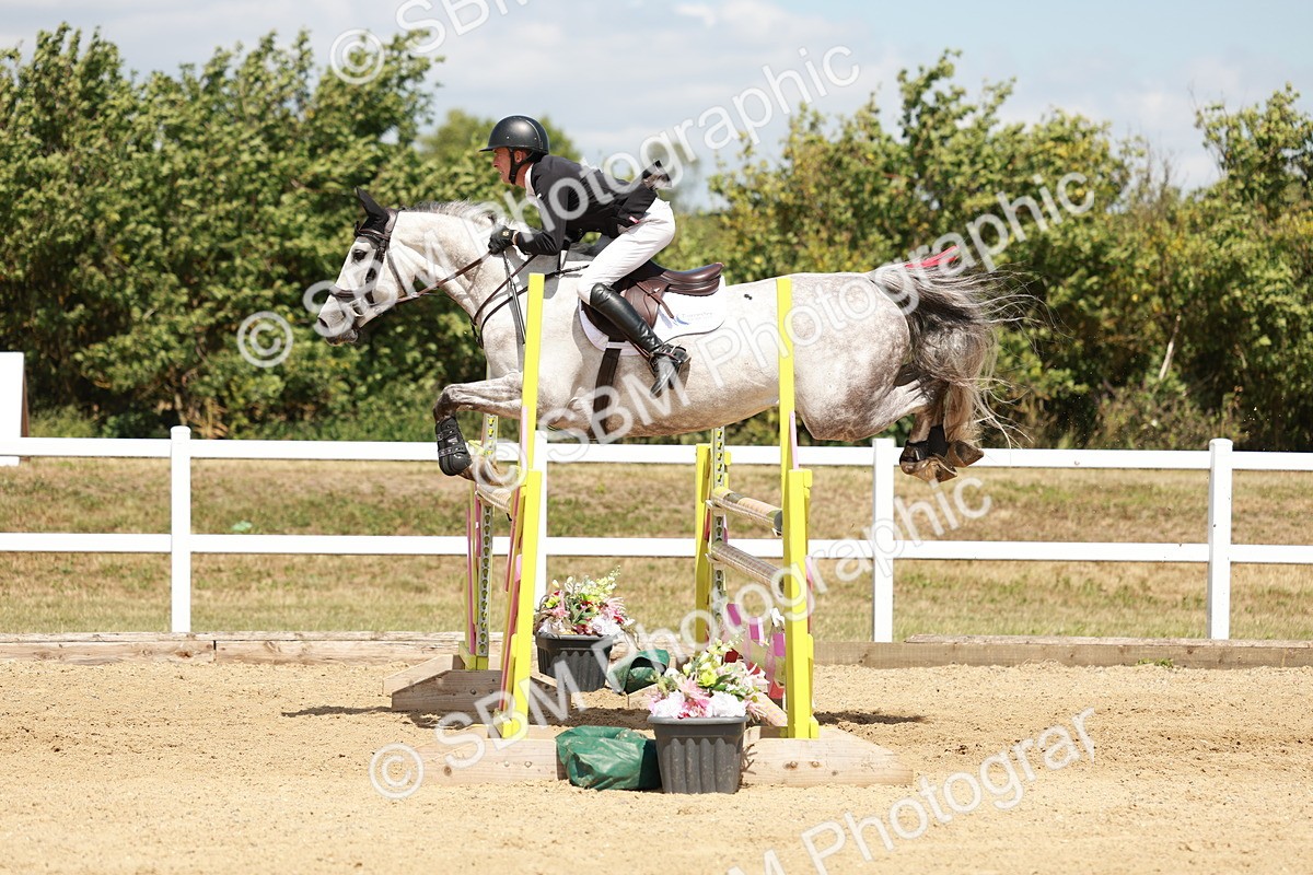 SBM_007596 - Class 3 - Senior Newcomers - 1.10m Open