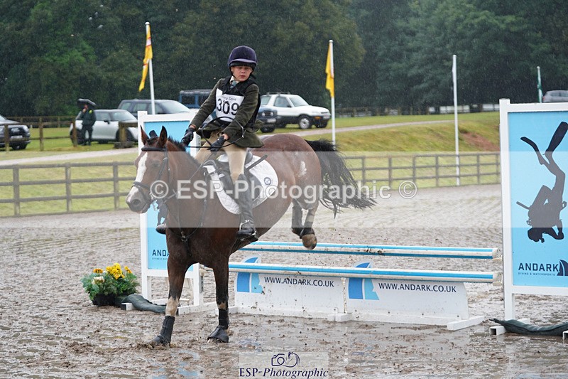 240824X-083556-20313 - 70cm Round 1 8.30 to 9.30