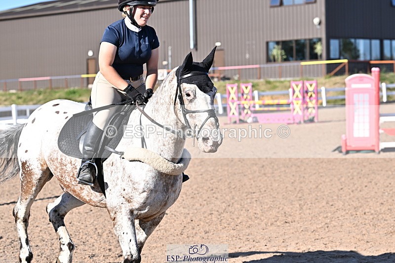 250708A-182605-00523 - 90cm Classes