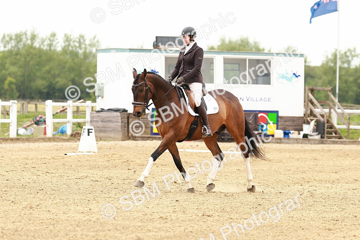 SBM_000955 - Class 6 - Novice 4