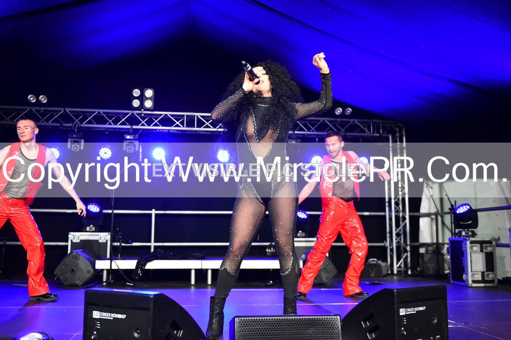 SH4_6556 - The Cher Experience