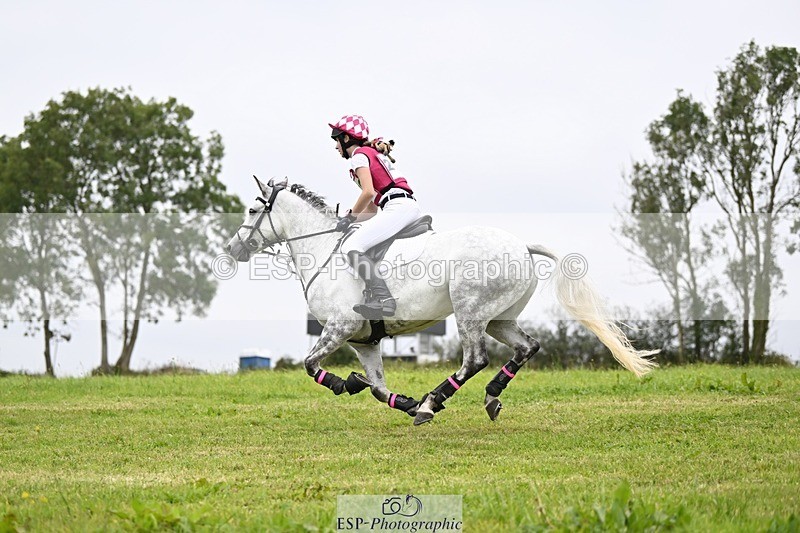 240831A-154513-05040 - 275-Isabella.Hooton-BALLYLEE.SILVER.PRINCE