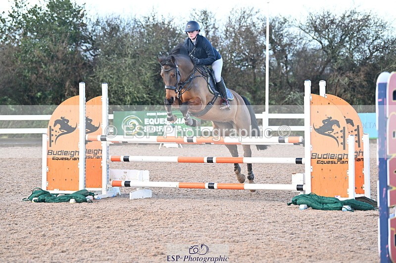 231210A-123912-02477 - Cls 19 Snr 1.05m Open