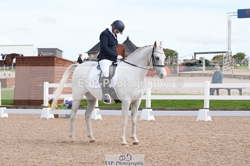 250906-130825-03530 - 065-Jessica.PerrySilver.Secret