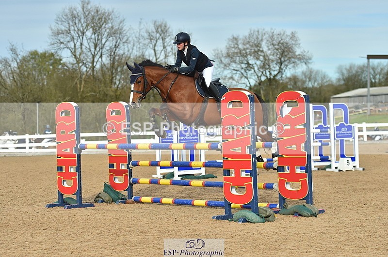 231111A-130640-02046 - Cls 12 Newcomers & 1.10m Open