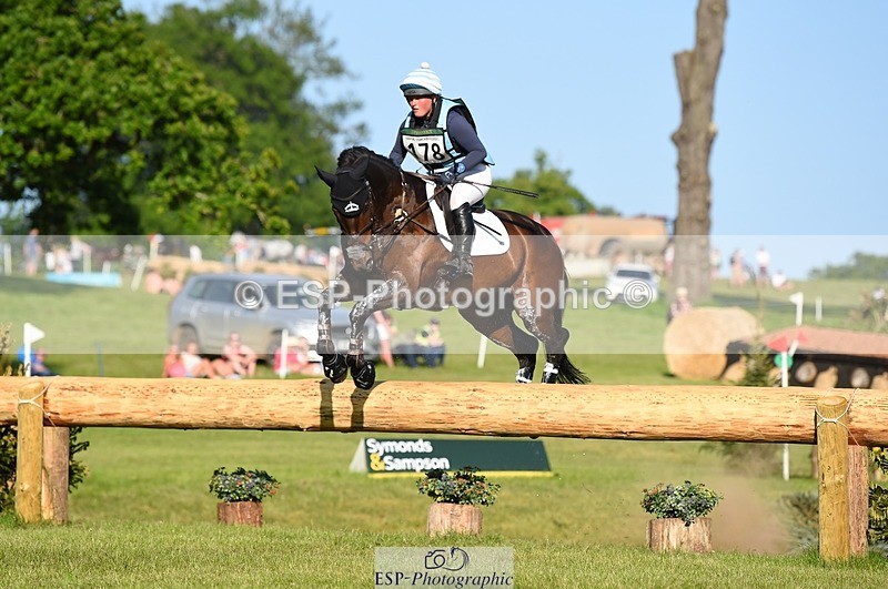 230527-182032-13802 - 178-RIDIRE_DORCHA-Lucy_Stimson-XC