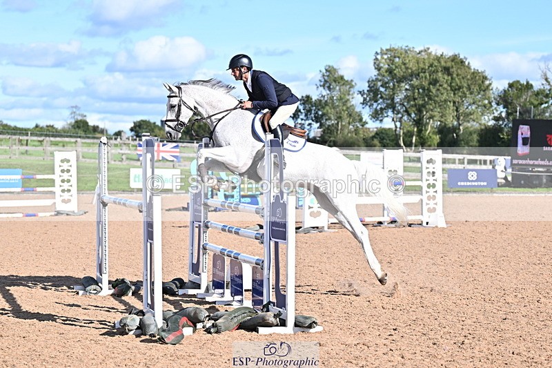 260923B-154859-01054 - Cls 06 Snr Fox & 1.20m Open