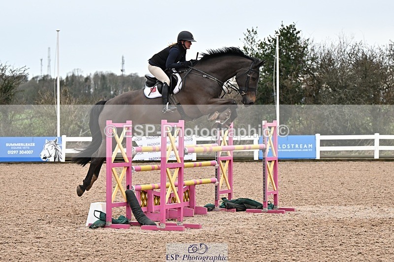 250129-135440-00504 - Cls 06 Foxhunter & 1.20m Open