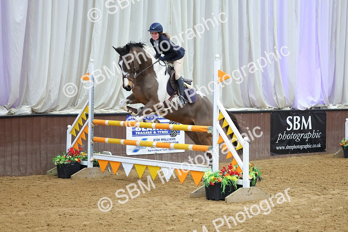 SBM_009917 - Class 21 - Nupafeed Supplements Senior Discovery/ 1m Open - First Round (1.00m)