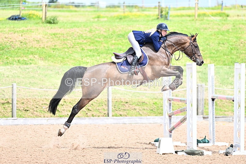 240608A-131546-02511 - Cls 4 Snr Newcomers and 1.10m Open