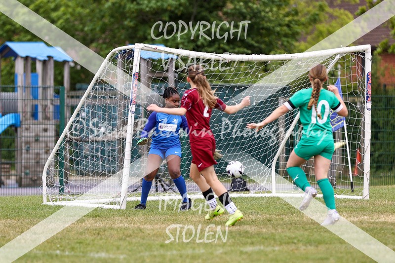 1DX31863 - Covingham Park V Tadpole Farm