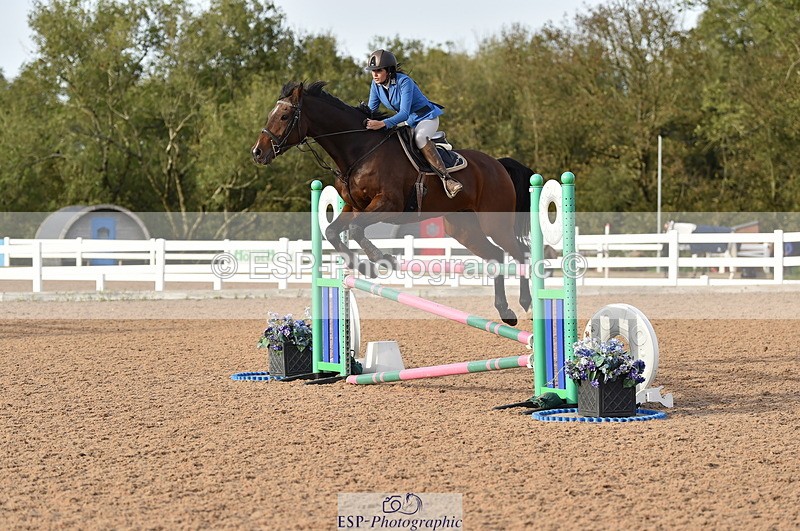 231015A-161738-09290 - Cls 27 1.10m Amateur Q 2nd R