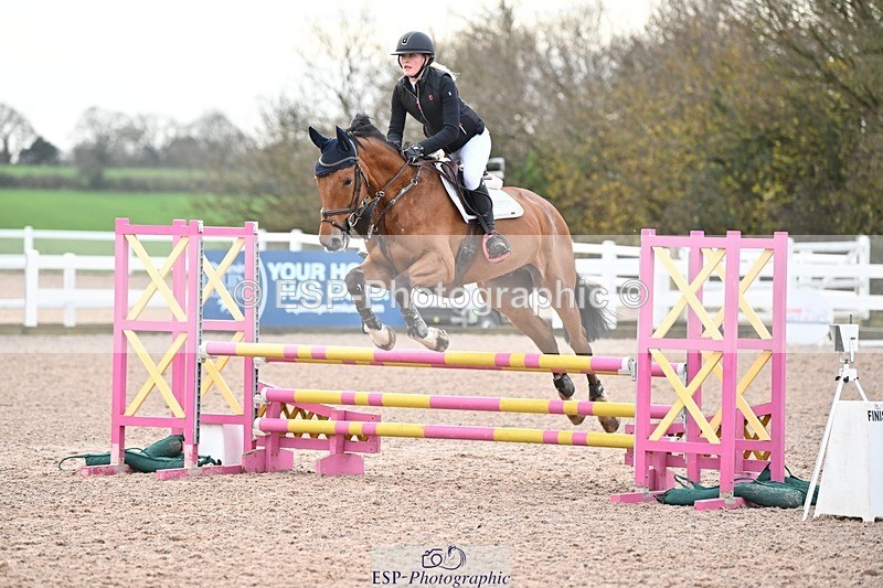 241206-093637-00033 - Cls 2 British Novice and 90cm Open