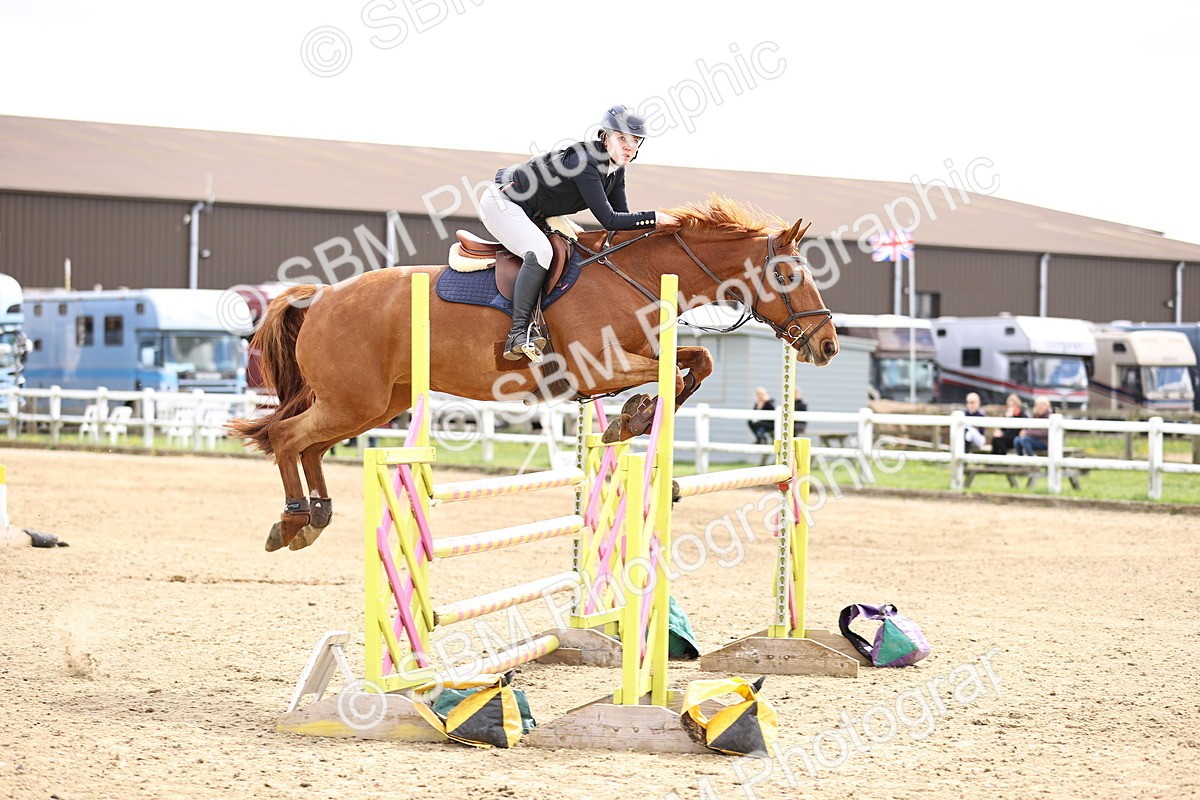 SBM_003947 - Class 17 - Senior Newcomers - 1.10m