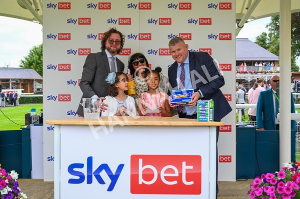 270724-Race 1-Night On Earth-9211 - Race 1 2.05pm Sky Bet 'Jump Jockeys' Nunthorpe' Handicap