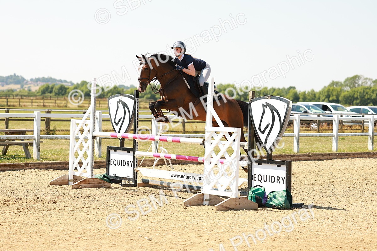 SBM_001383 - Class 4 - Senior Newcomers - 1.10m