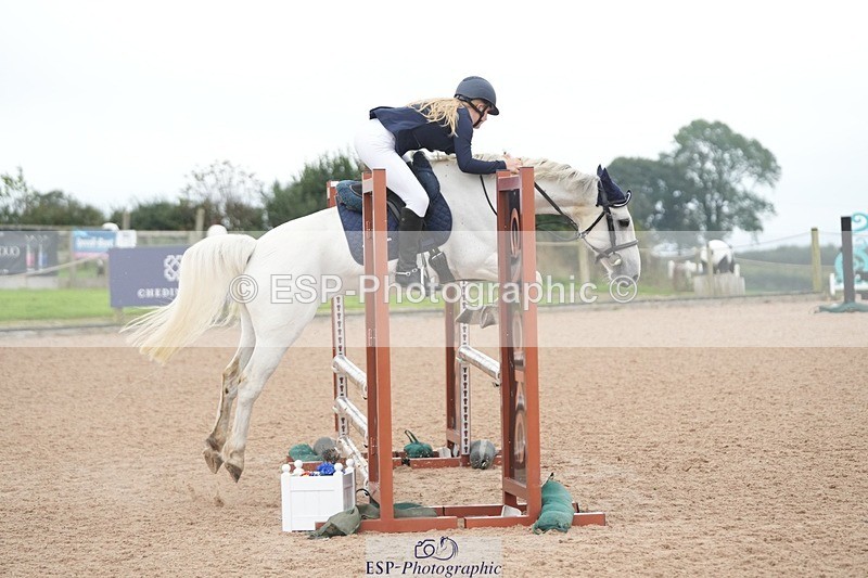 250920-101436-00575 - Cls 5 Pony British Novice and 80cm