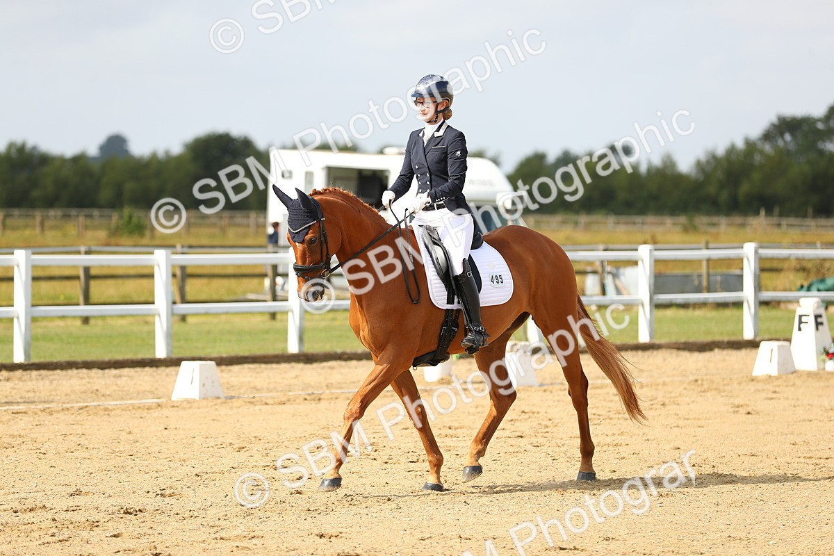 SBM_015617 - Class 13 - Novice 23 - 9.54-11.04