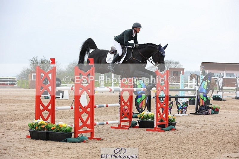 250424-121506-05291 - Cls 1 - 2 Star Small Tour