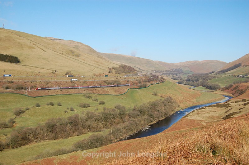 JL - 25.3.16 390xxx 1M08 07.37 Glasgow - Euston, Lune Gorge - West Coast Main Line (north to south)