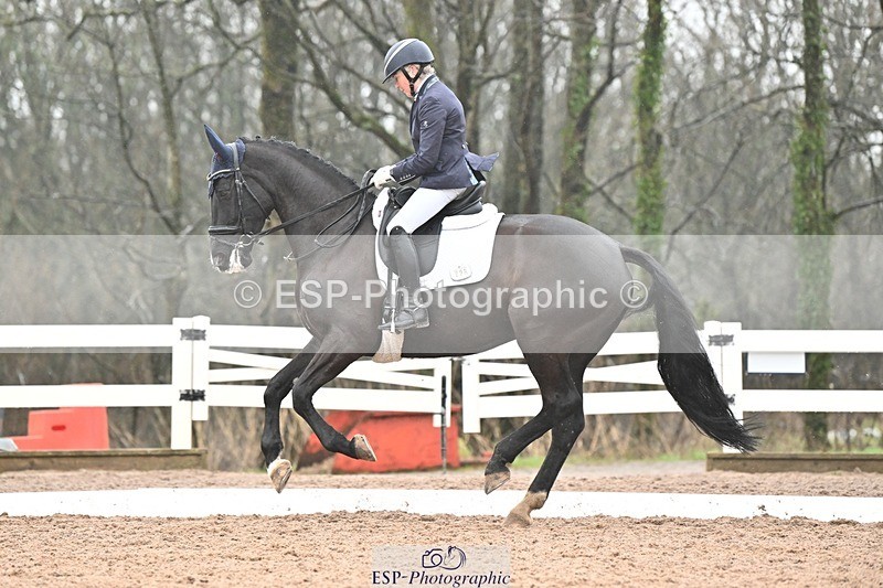 250215-121136-03349 - 228-Louise.Hutchinson-Shovern.Noire