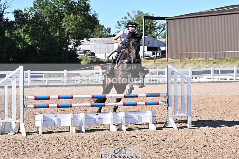 250708A-181959-00480 - 90cm Classes