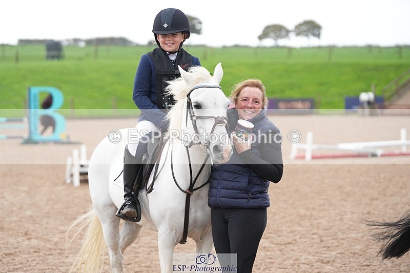 250920-160416-01559 - Cls 21 Pony Intro 80cm Derby