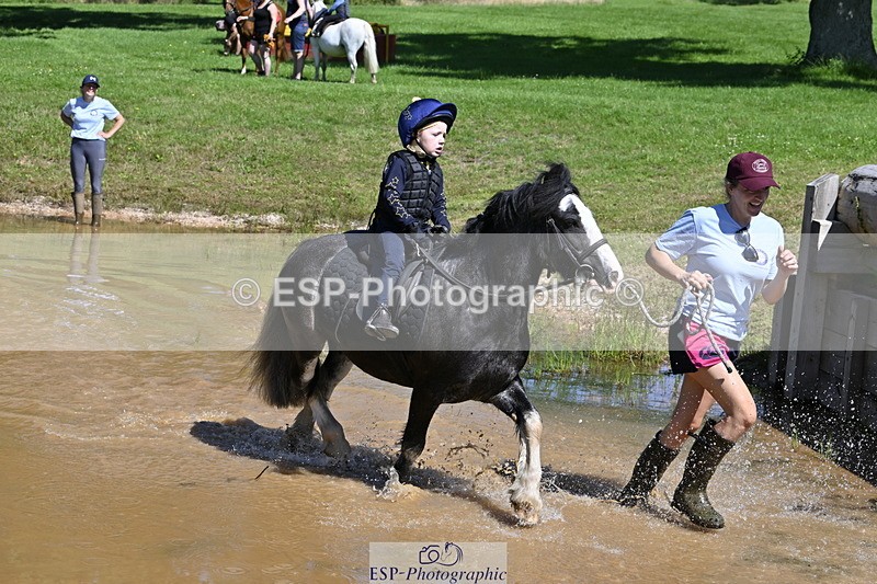 240728B-111543-01327 - Gemma's Group XC