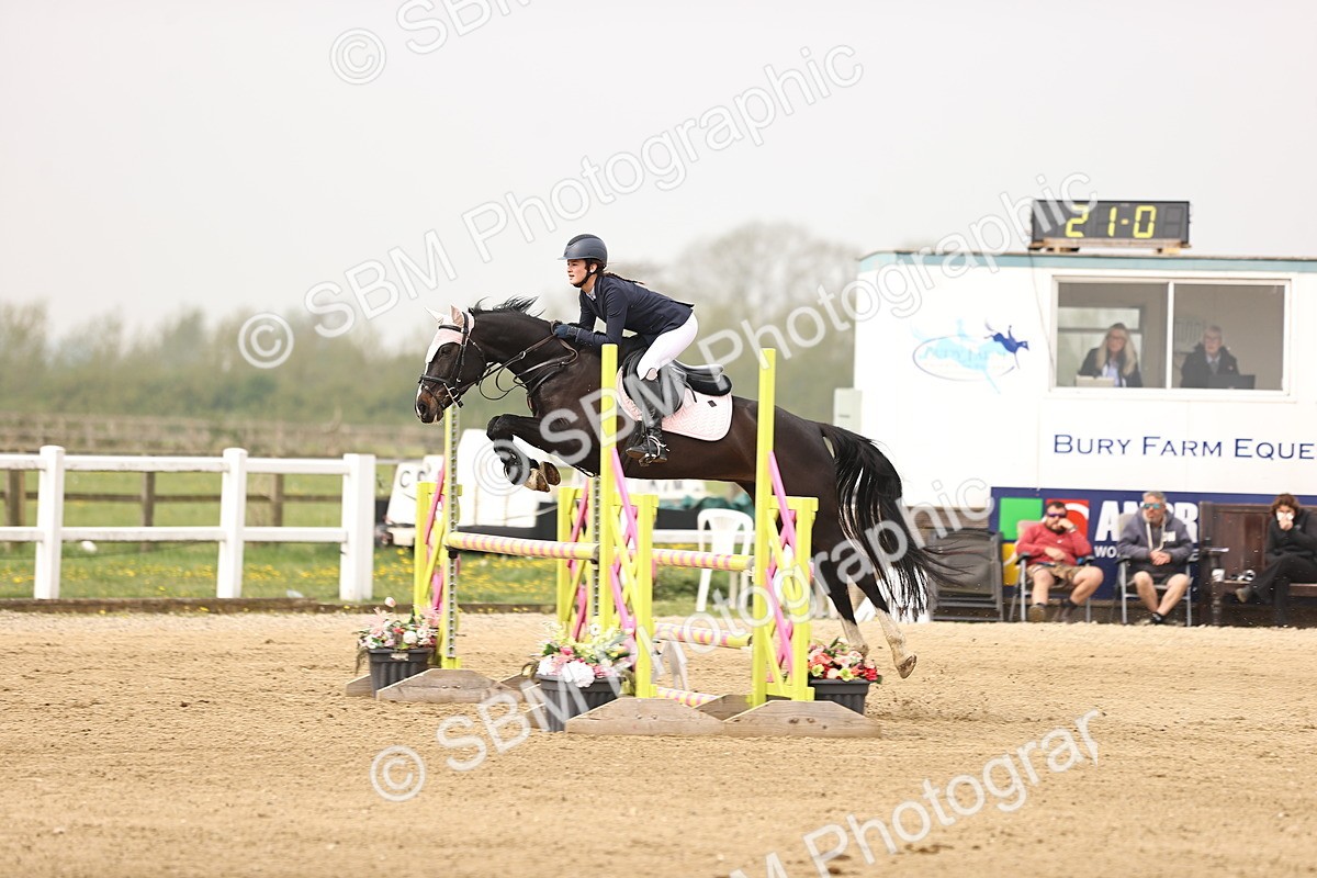  - Class 15 - Senior British novice - 90cm