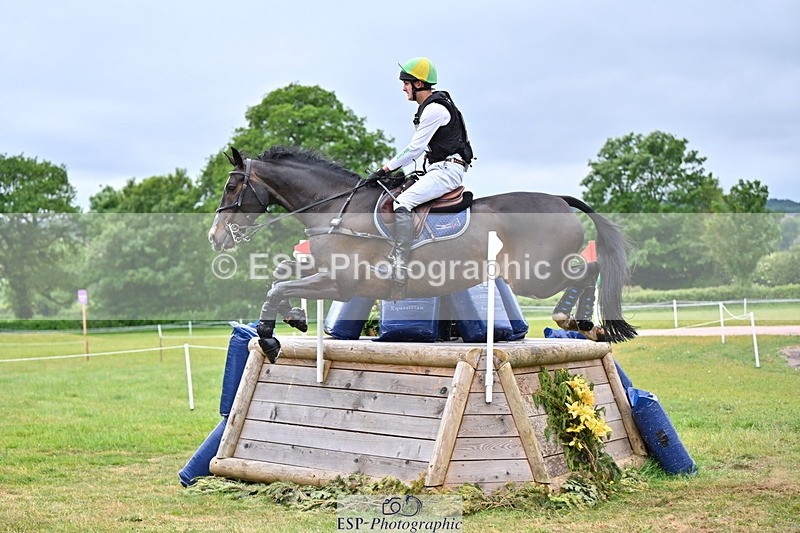 250524A-095512-08844 - A-012-Archie.Tulloch-ZIPPED.UP