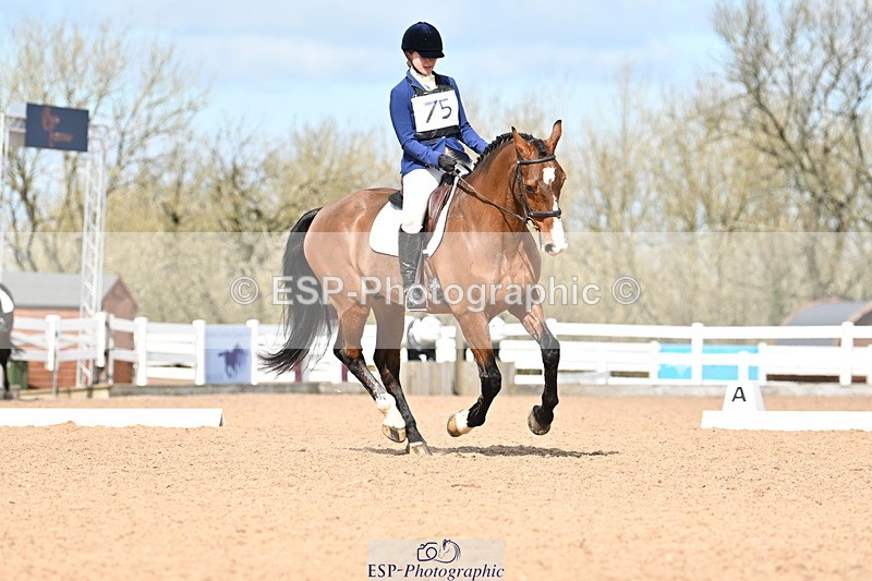 240324A-121943-02227 - Novice 28, 12.15 to 13.00