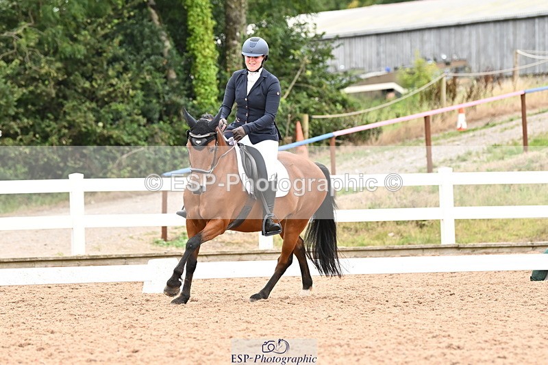 240817A-151547-10042 - 126-Emma.Chamberlain-Fleethouse.Lady.Kate