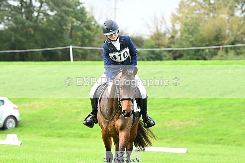 241024-103009-03037 - 410-Mae.Jackson-SWEET.RIOT