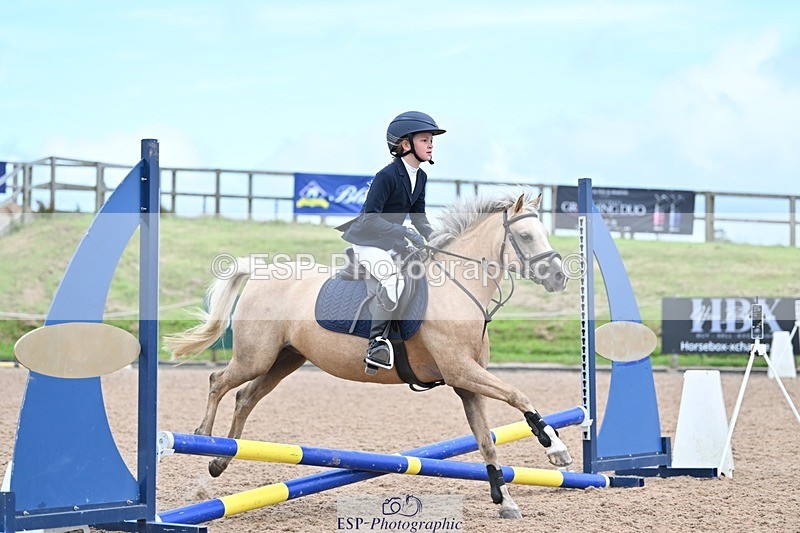 240813-151513-00019 - Clear round & 60cm