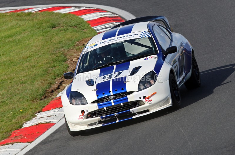  - Old Skool fords @Brands Hatch