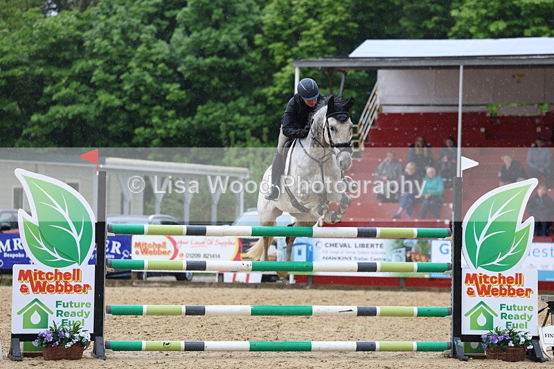 3E7A7579 - Class 9: Senior 1.30m open
