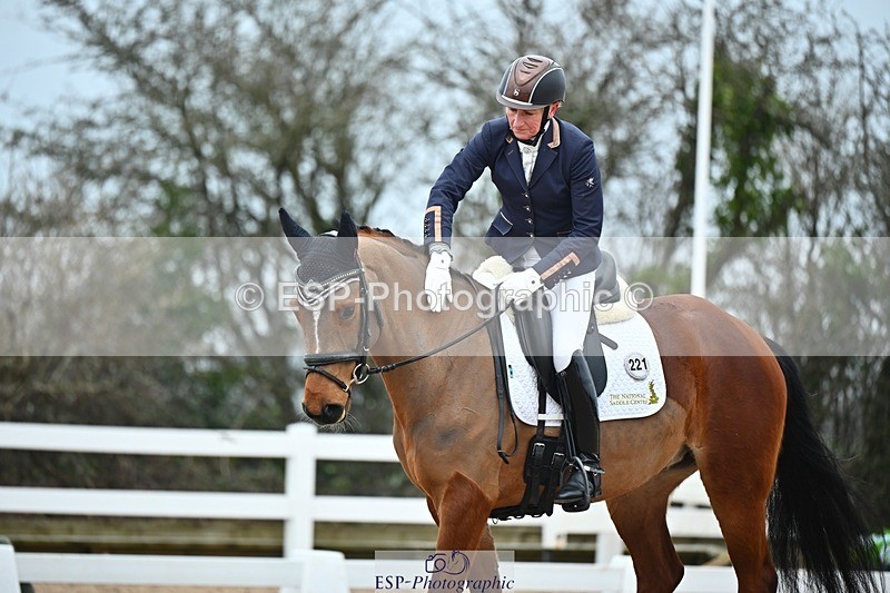 250214-104605-00897 - 221-Alice.Peternell-Noa.Le